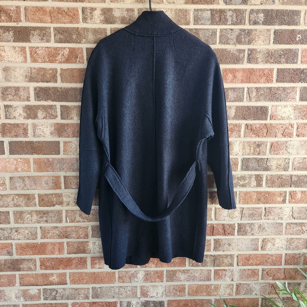 Zara - Picture 3 of 6